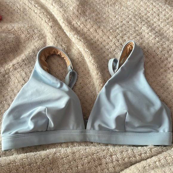 bathing suit top bundle - Picture 5 of 8